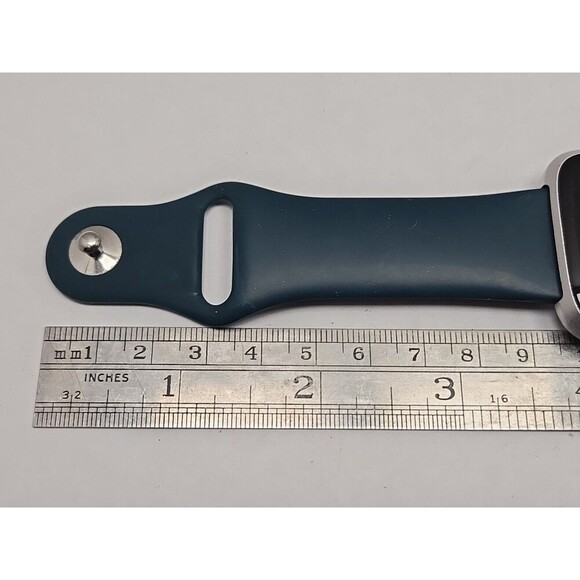 Fitbit Versa Lite Smartwatch Activity Tracker Heart Rate GPS Sleep W/ Charger - Picture 9 of 11